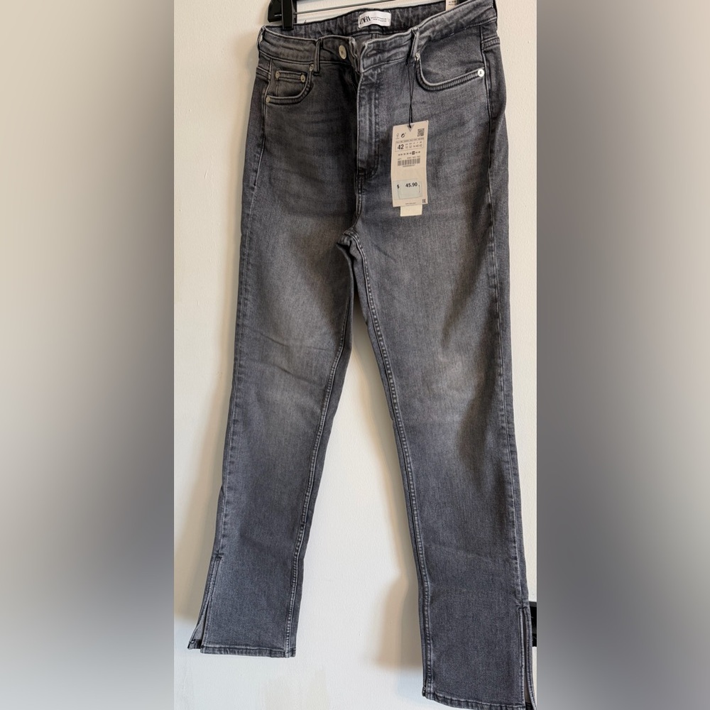 Zara Straight-Leg Women's Jeans in Washed Gray